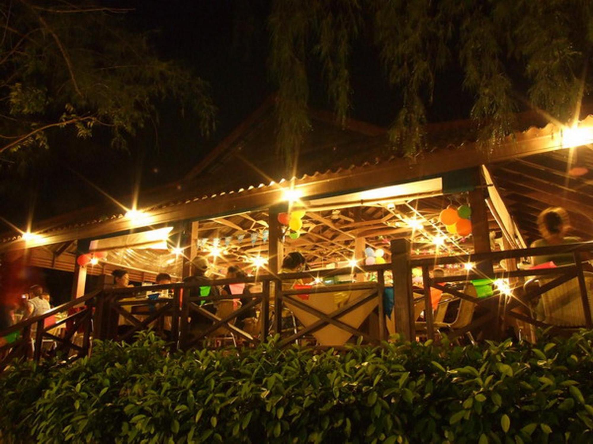 Bayview Beach Resort Ban Krut  Buitenkant foto